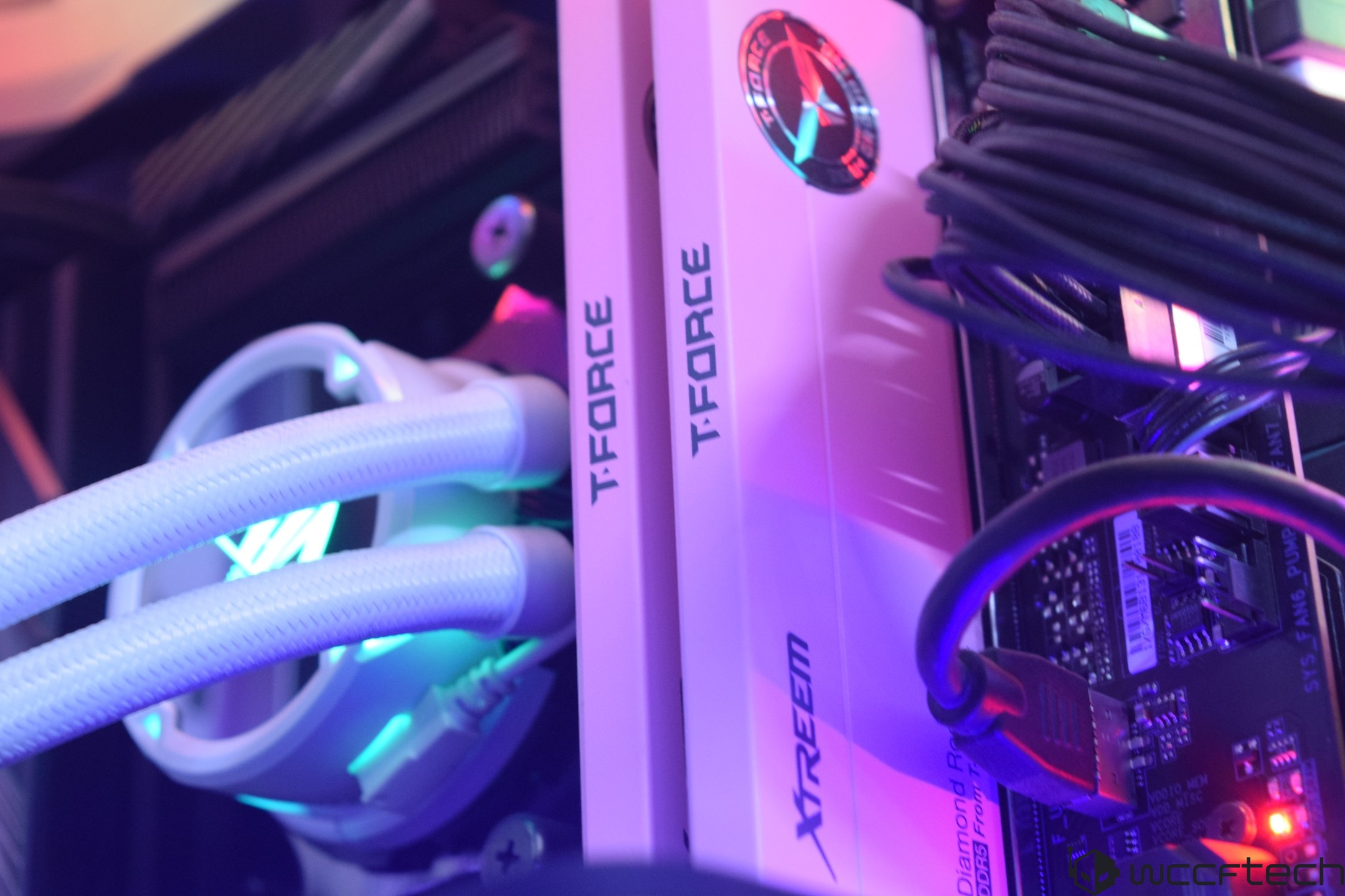 T-Force XTREEM 48 GB DDR5-7200 CL34 - Lựa Chọn Hoàn Hảo Cho Các Cấu Hình PC Trắng & Hồng