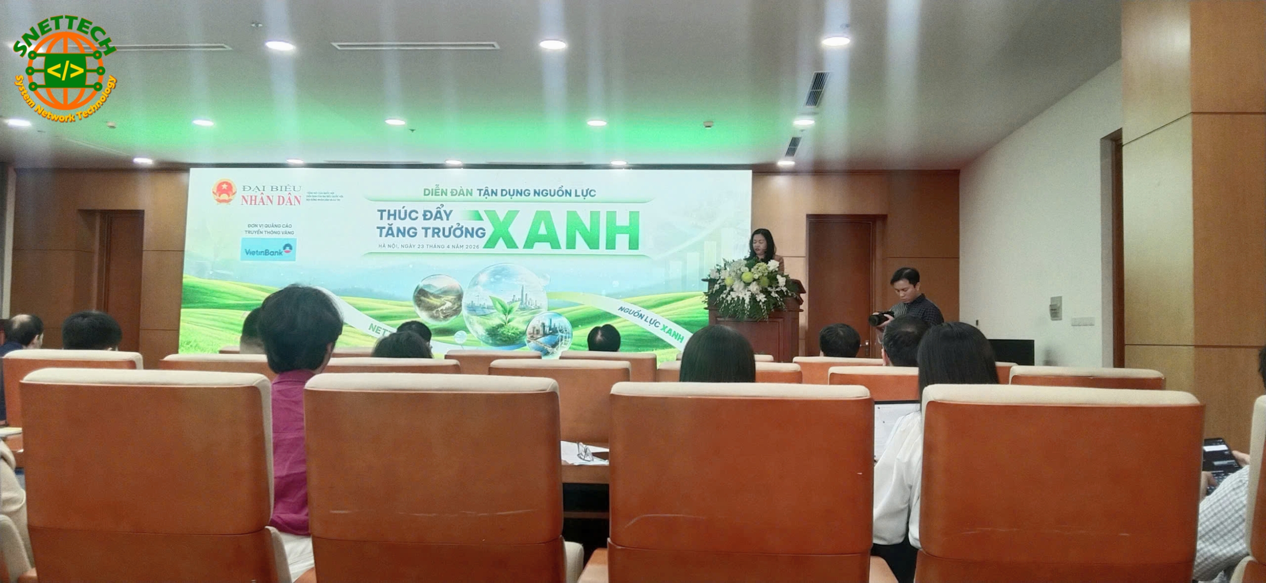 Toàn cảnh diễn đàn Tận dụng nguồn lực thúc đẩy tăng trưởng xanh 2026 do Báo Đại biểu Nhân dân tổ chức (Ảnh: Snettech)