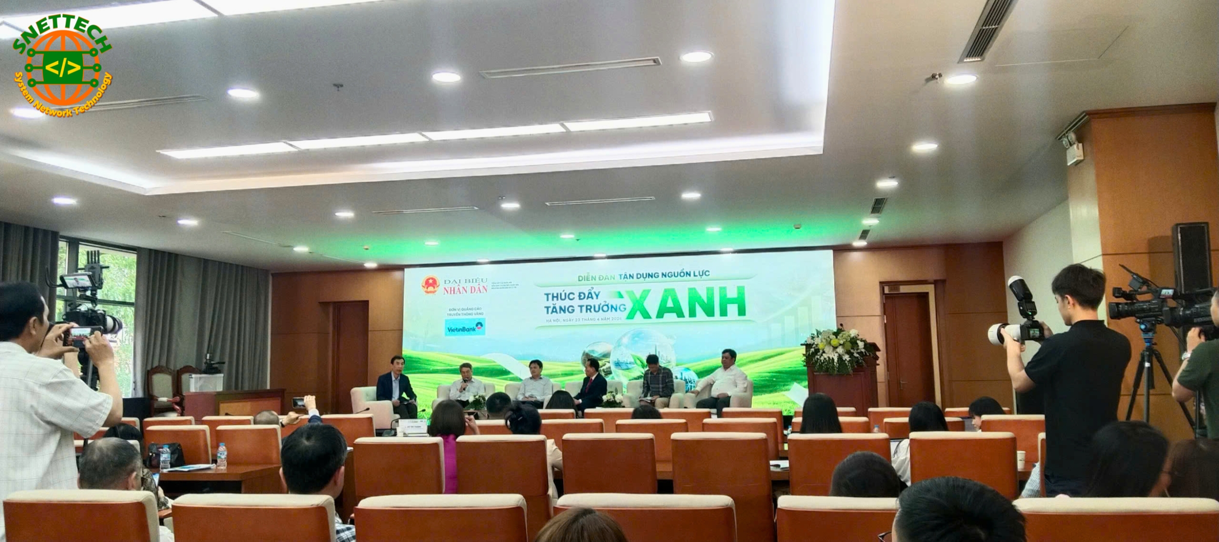 Thảo luận từ các chuyên gia nhằm đề xuất những giải pháp đưa doanh nghiệp trở thành hạt nhân của nền kinh tế xanh