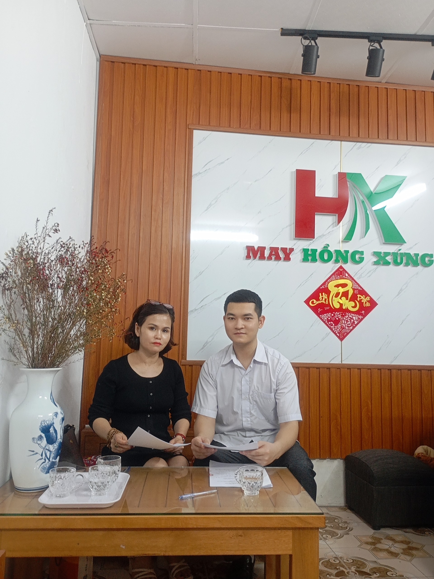 Lễ ký kết hợp đồng giữa công ty TNHH May Hồng Xứng và công ty công nghệ Snettech